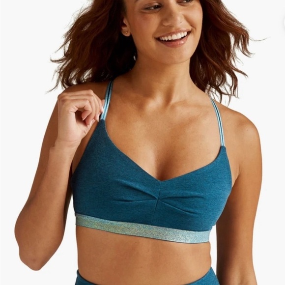 Beyond Yoga Luxury Shine On Bra! Super Soft Made in the USA Size Small NWT - Picture 4 of 10